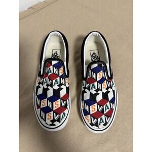 Vans Classic Slip-On Shoes Mens Size 6 Black White Multicolor Geometric Print
